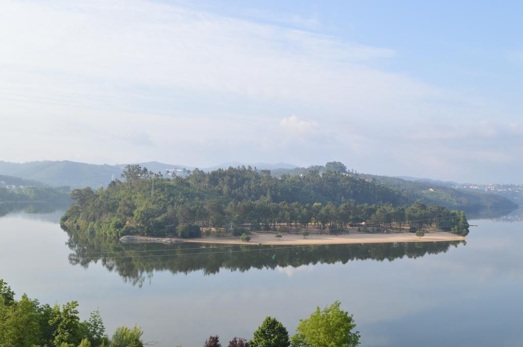 فندق Figurino Do Douro Melres المظهر الخارجي الصورة